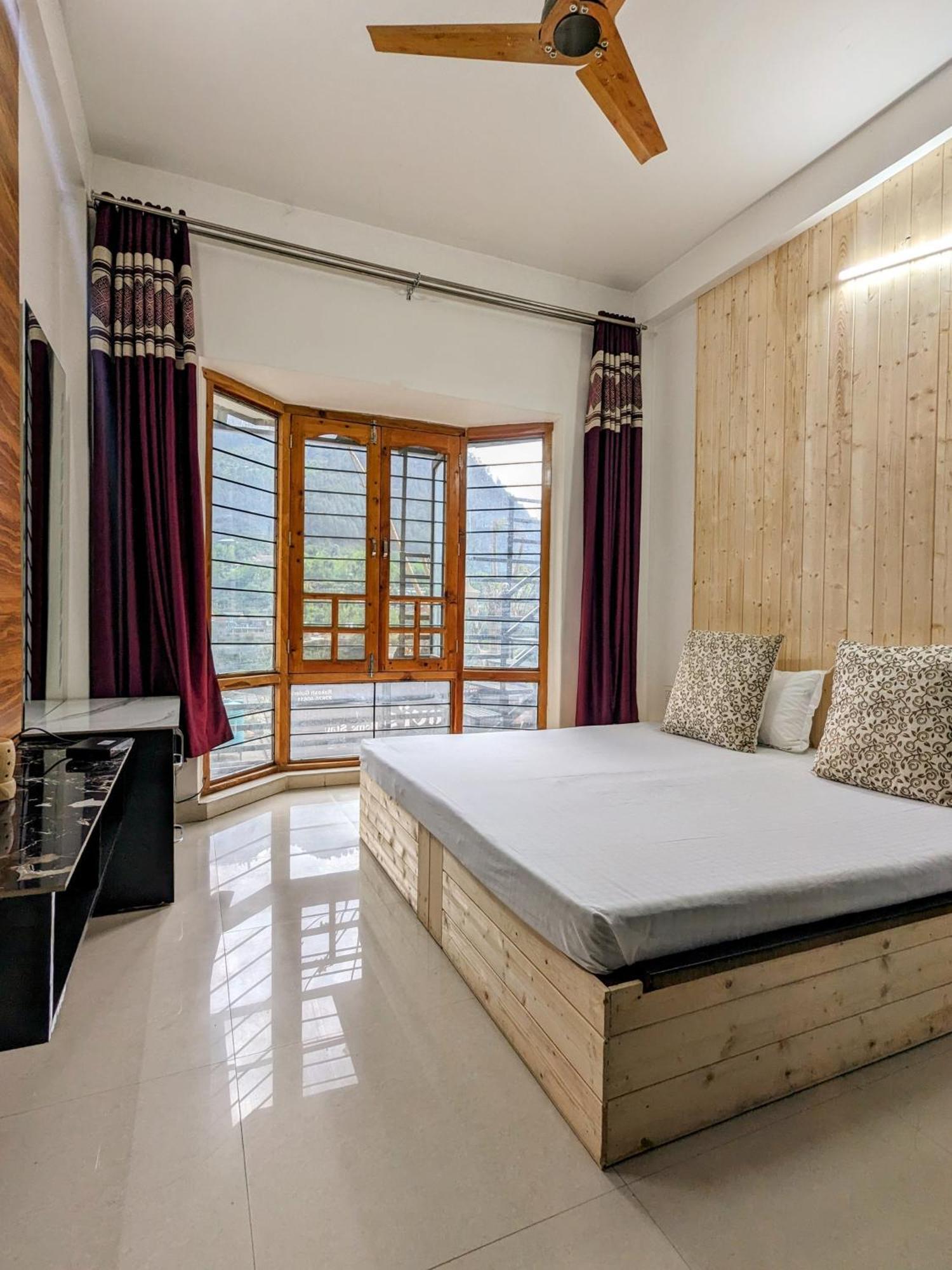 Kavi'S Vacation Homes - Sainj ภายนอก รูปภาพ