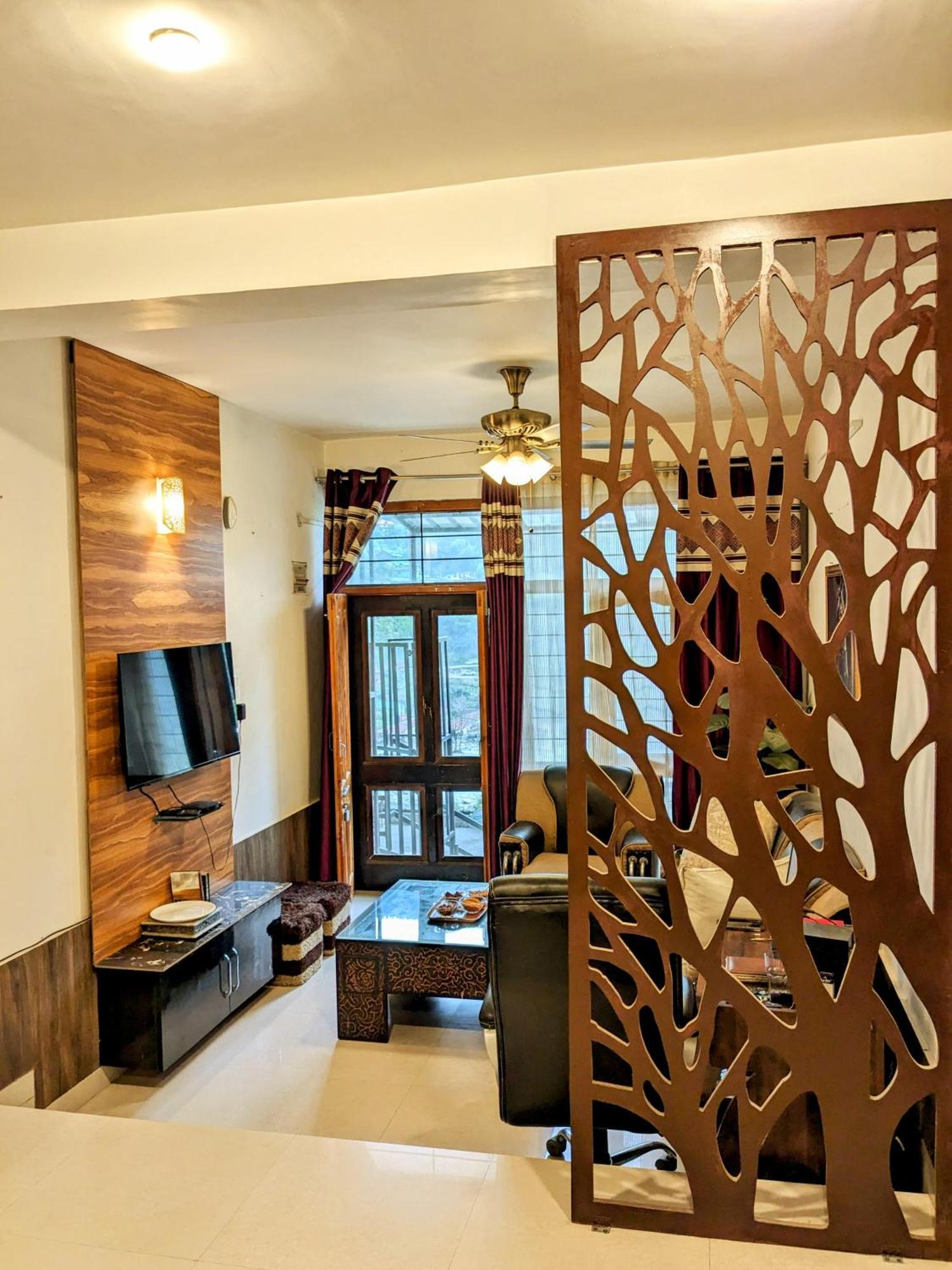 Kavi'S Vacation Homes - Sainj ภายนอก รูปภาพ