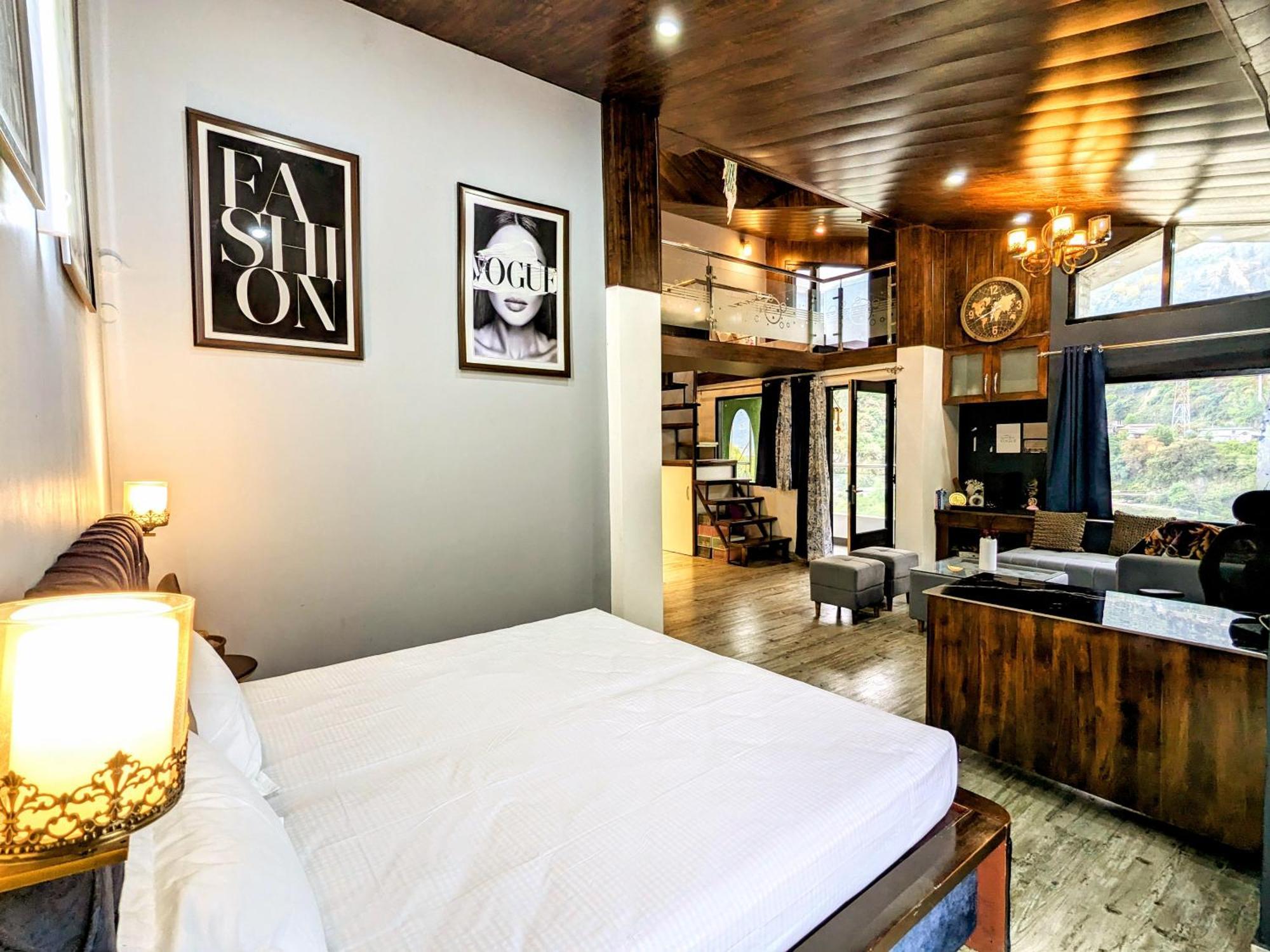 Kavi'S Vacation Homes - Sainj ภายนอก รูปภาพ