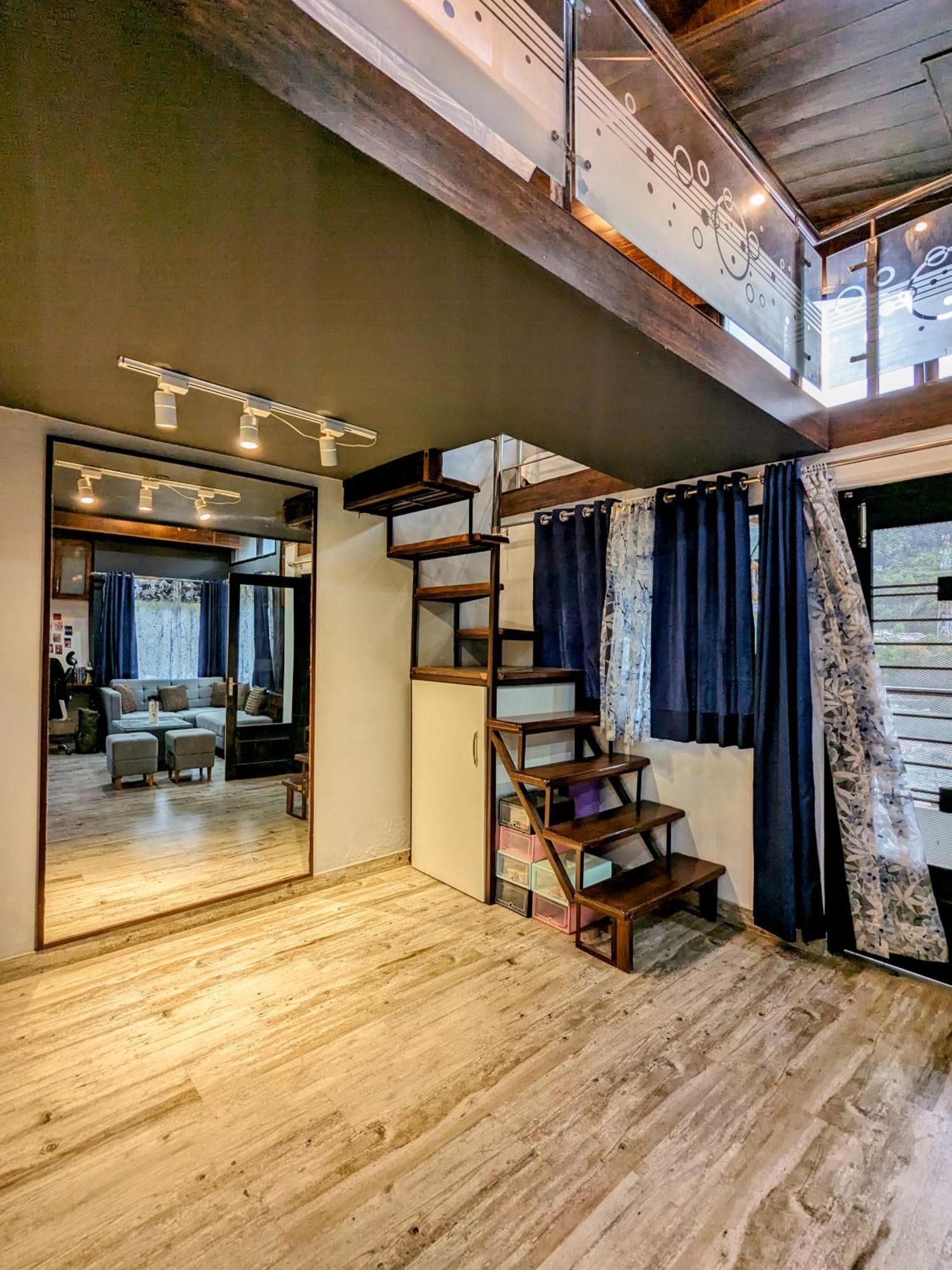 Kavi'S Vacation Homes - Sainj ภายนอก รูปภาพ